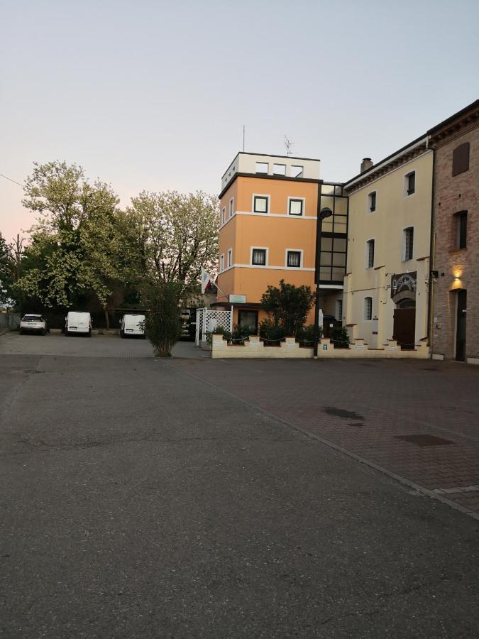 Hotel La Cantina Alfonsine Exterior foto